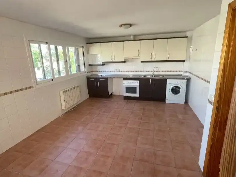 Cocina de Piso en venta en Villacastín con Jardín privado