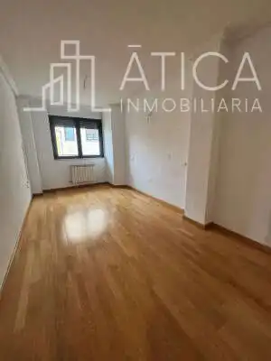 Habitación de Piso en venta en Villares de la Reina con Calefacción, Terraza y Trastero