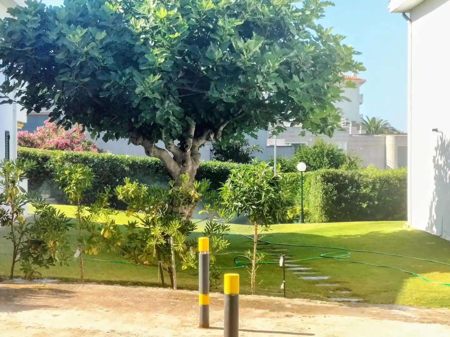 Wohnung zum Verkauf in Sitges mit Privatgarten und Gemeinschaftspool