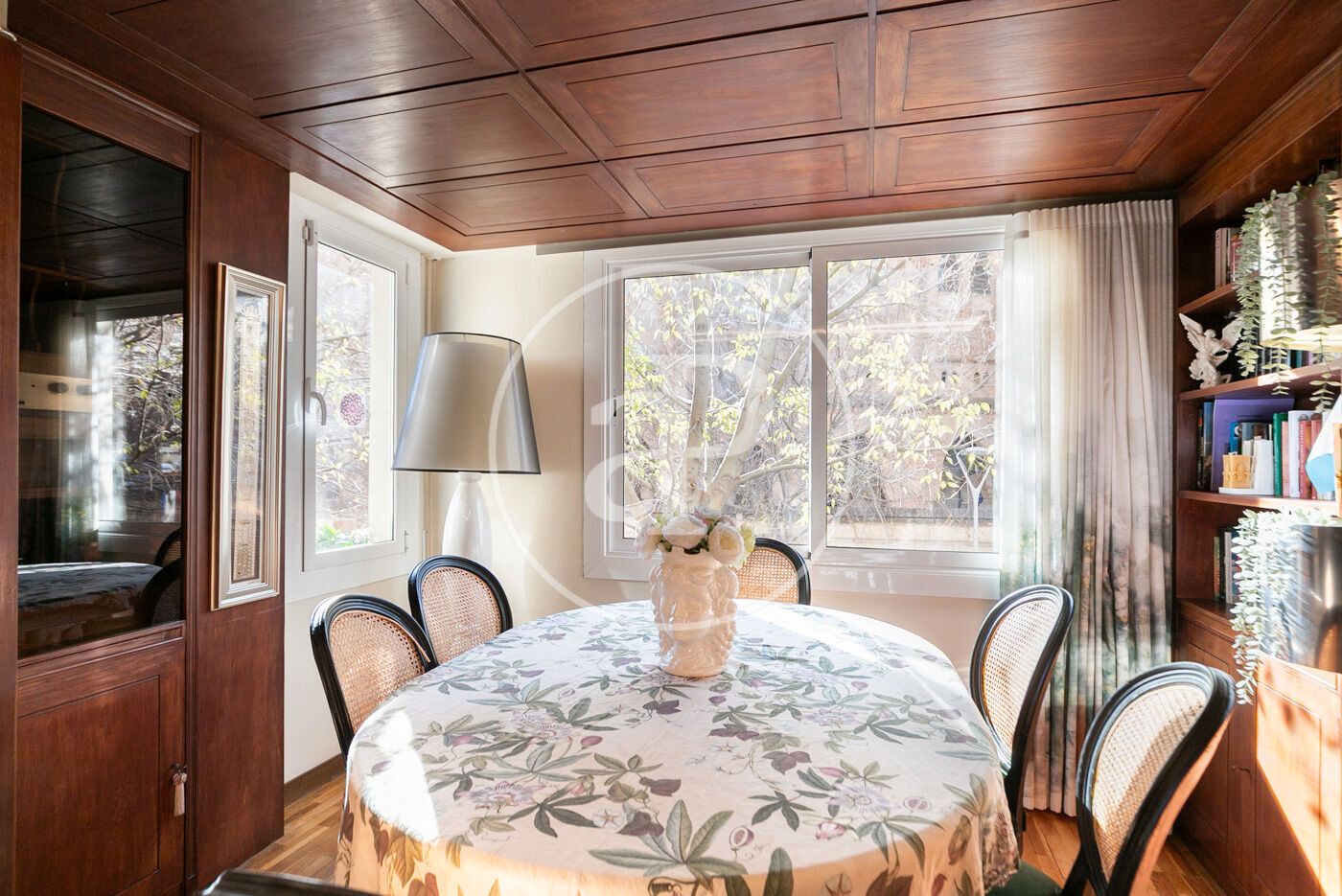 Menjador de Pis en venda en  Barcelona Capital amb Aire condicionat, Calefacció i Moblat