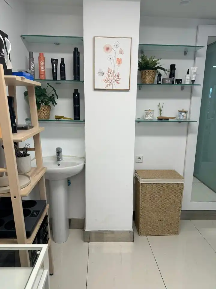 Local comercial de lloguer a Calle de González Tablas, imagen 10