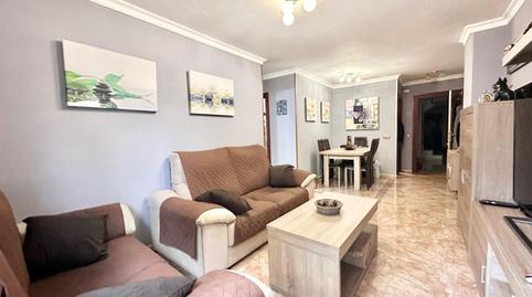Foto 2 de Piso en venta en Cortijo Alto, Málaga