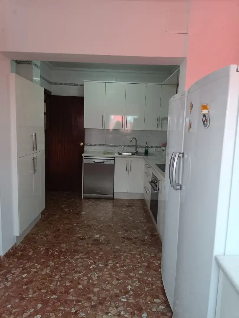 Küche von Dachboden zum Verkauf in Punta Umbría mit Terrasse, Möbliert und Ofen