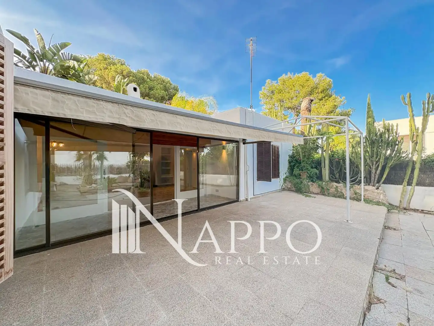 Exterior view of Houses for rent in Calvià  with Heating, Private garden and Alarm