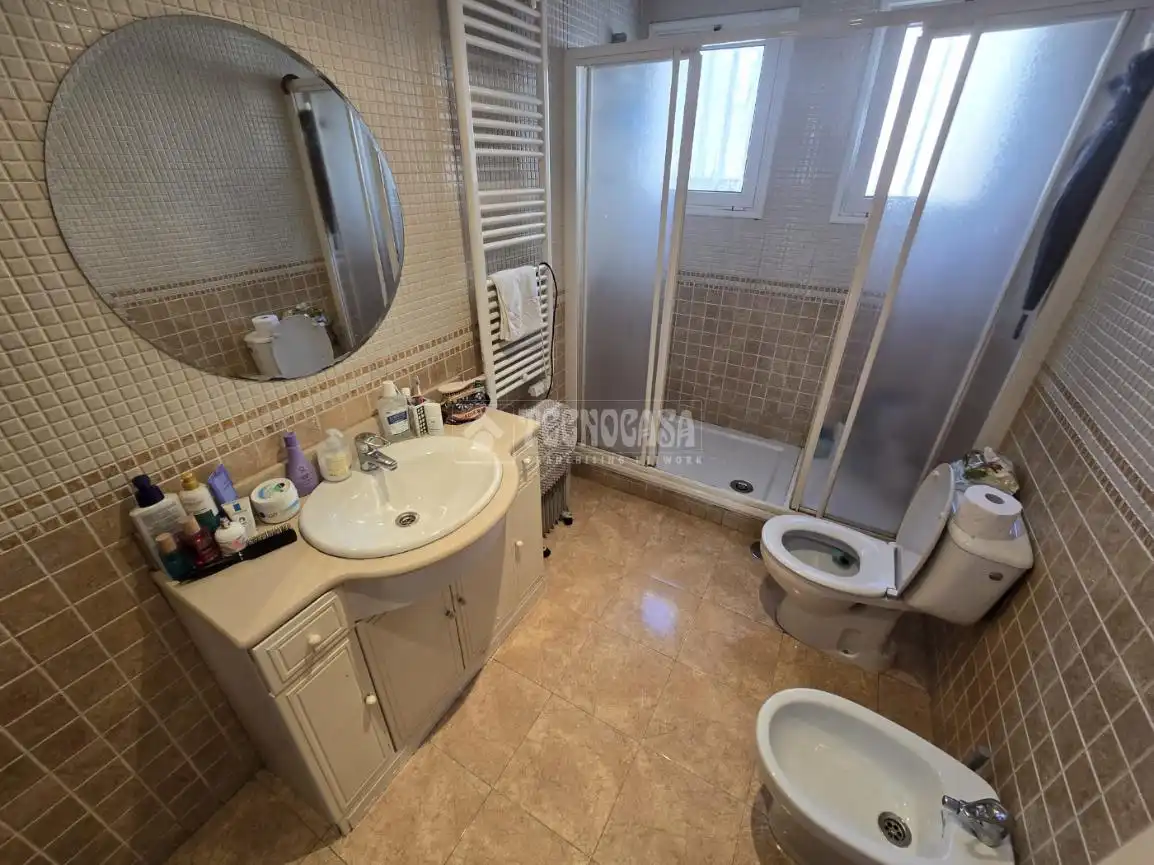 Baño de Piso en venta en Madrid con Aire acondicionado y Calefacción