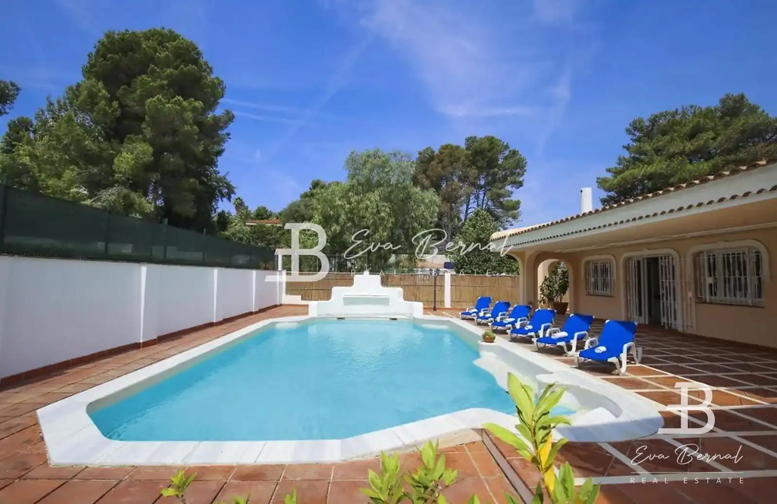 Piscina de Finca rústica en venda en Salou amb Aire condicionat, Calefacció i Jardí privat