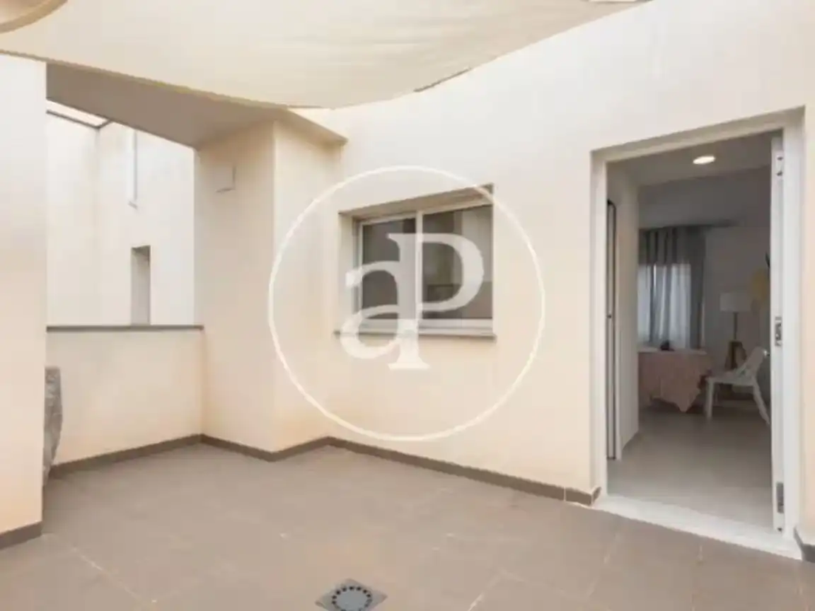 Terrassa de Àtic de lloguer en Dénia amb Aire condicionat, Jardí privat i Parquet
