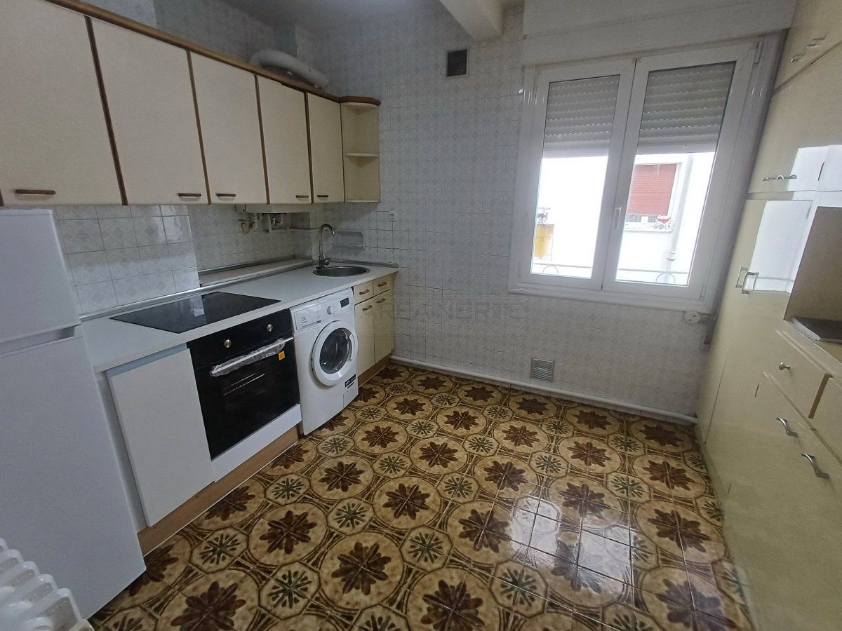 Kitchen of Flat for sale in Vitoria - Gasteiz  with Heating, Parquet flooring and Storage room