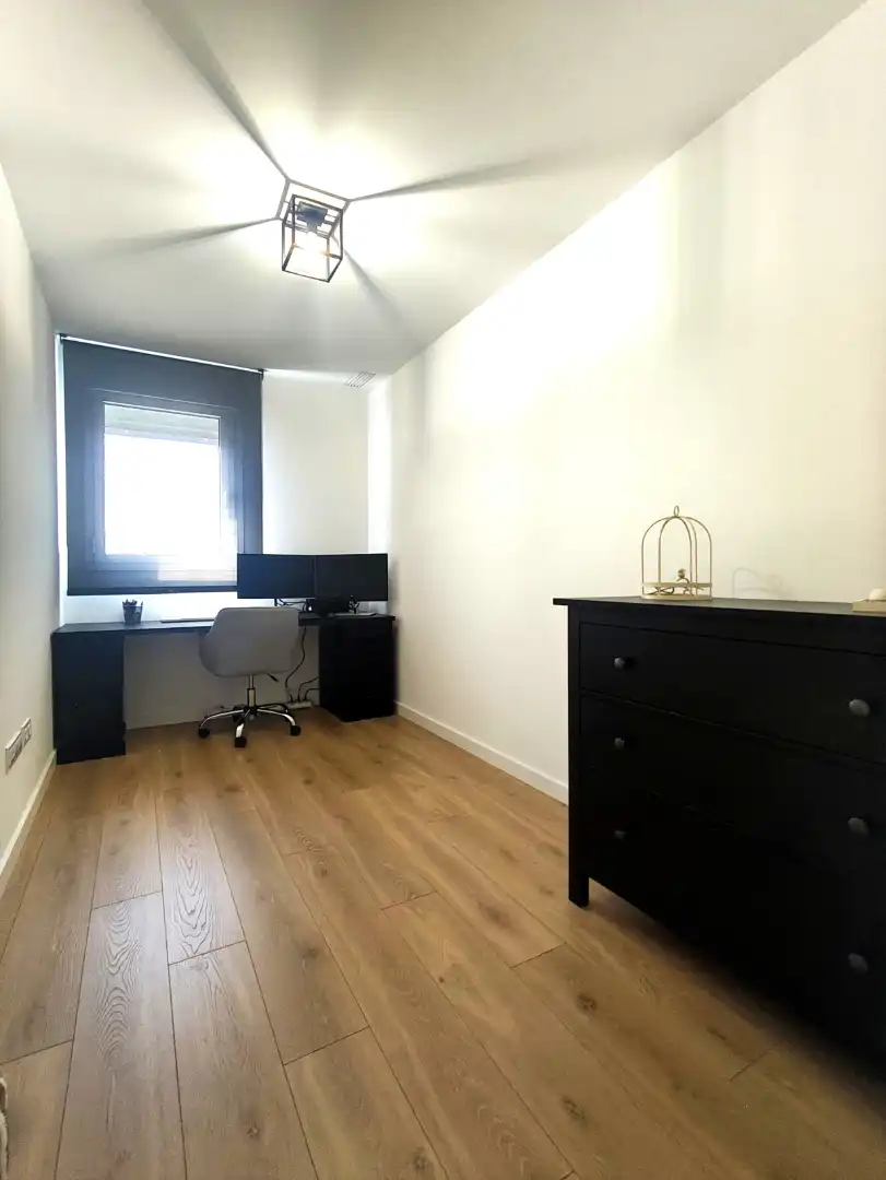 Bedroom of Flat for sale in Abrera  with Air Conditioner, Heating and Parquet flooring