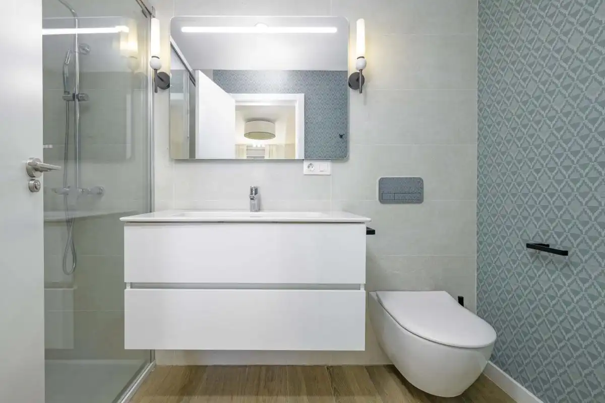Baño de Piso en venta en Sevilla con Aire acondicionado y Calefacción