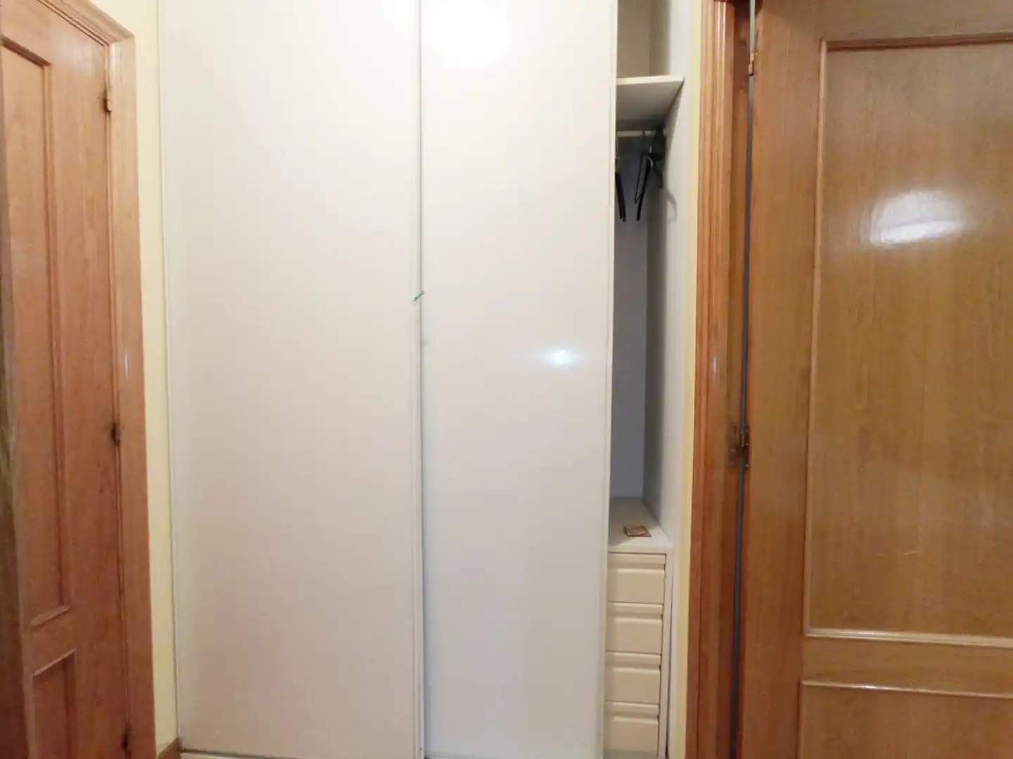 Habitación de Apartamento en venta en Burgos con Calefacción, Parquet y Amueblado