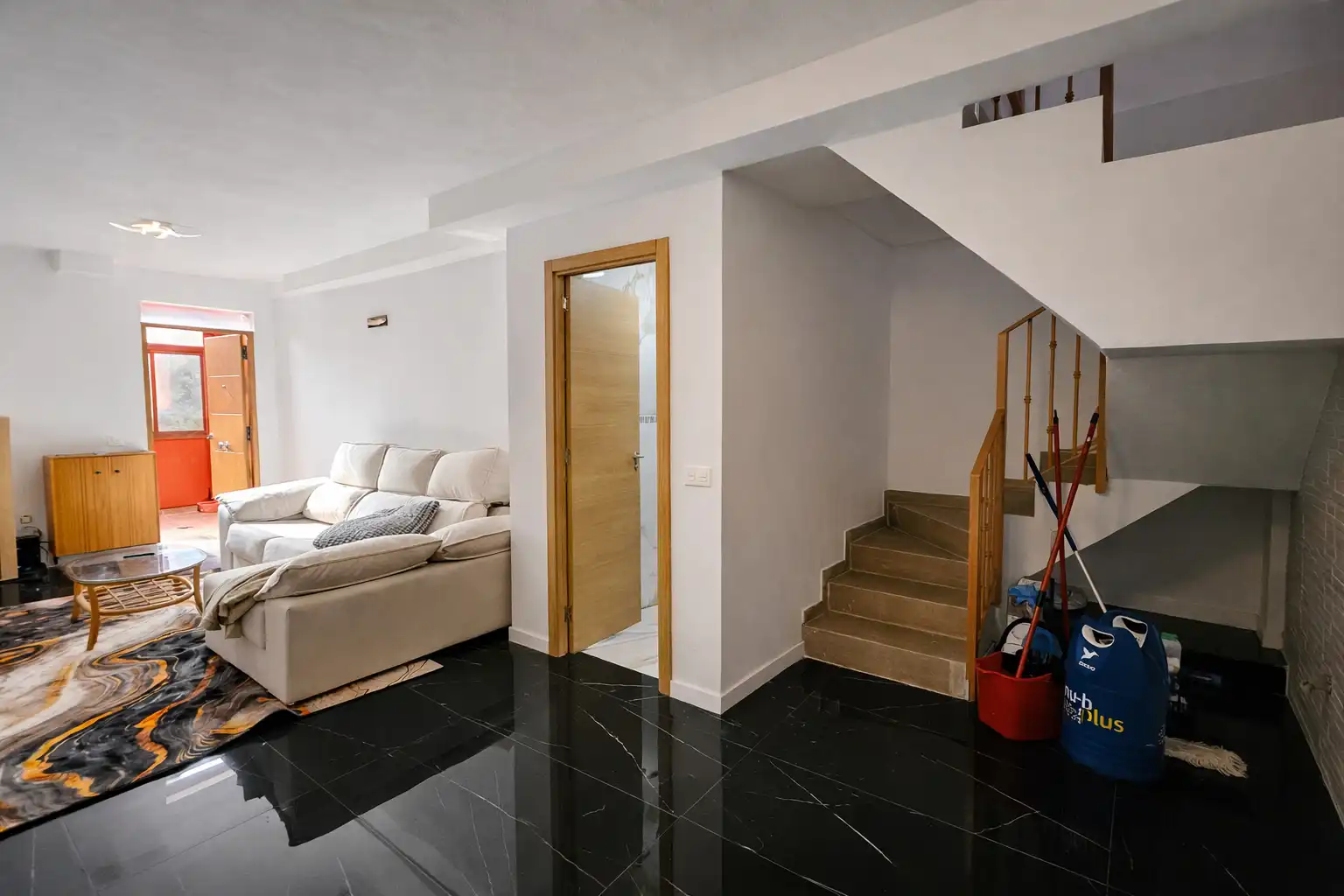 Edificio en venta en Ingenio con Alarma