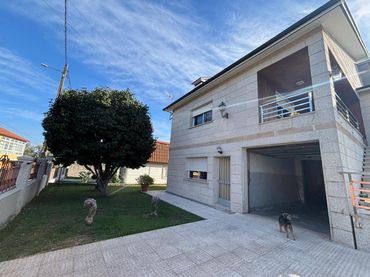 Casa con balcón en venta en Moaña