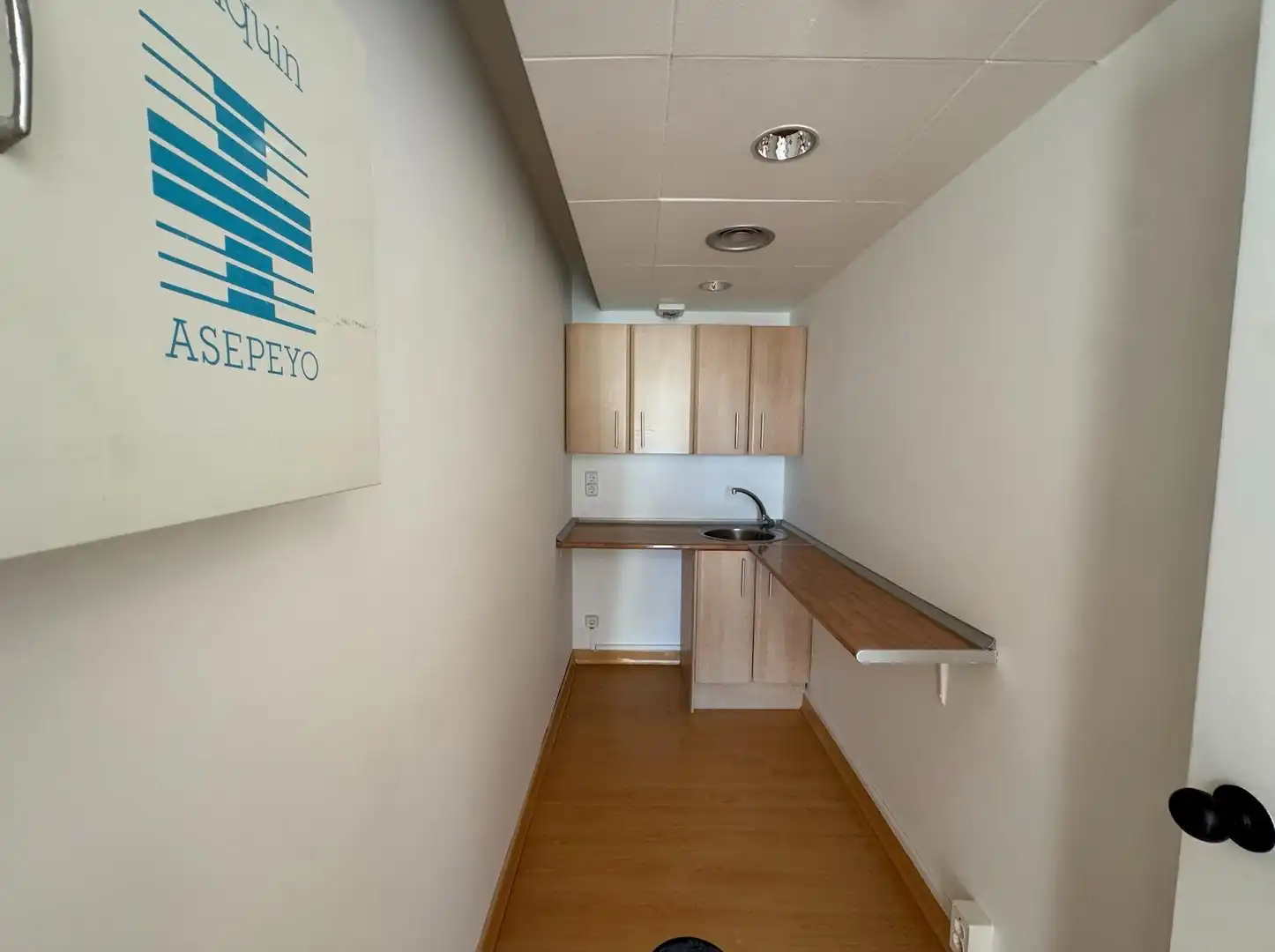 Oficina de alquiler en Les Corts