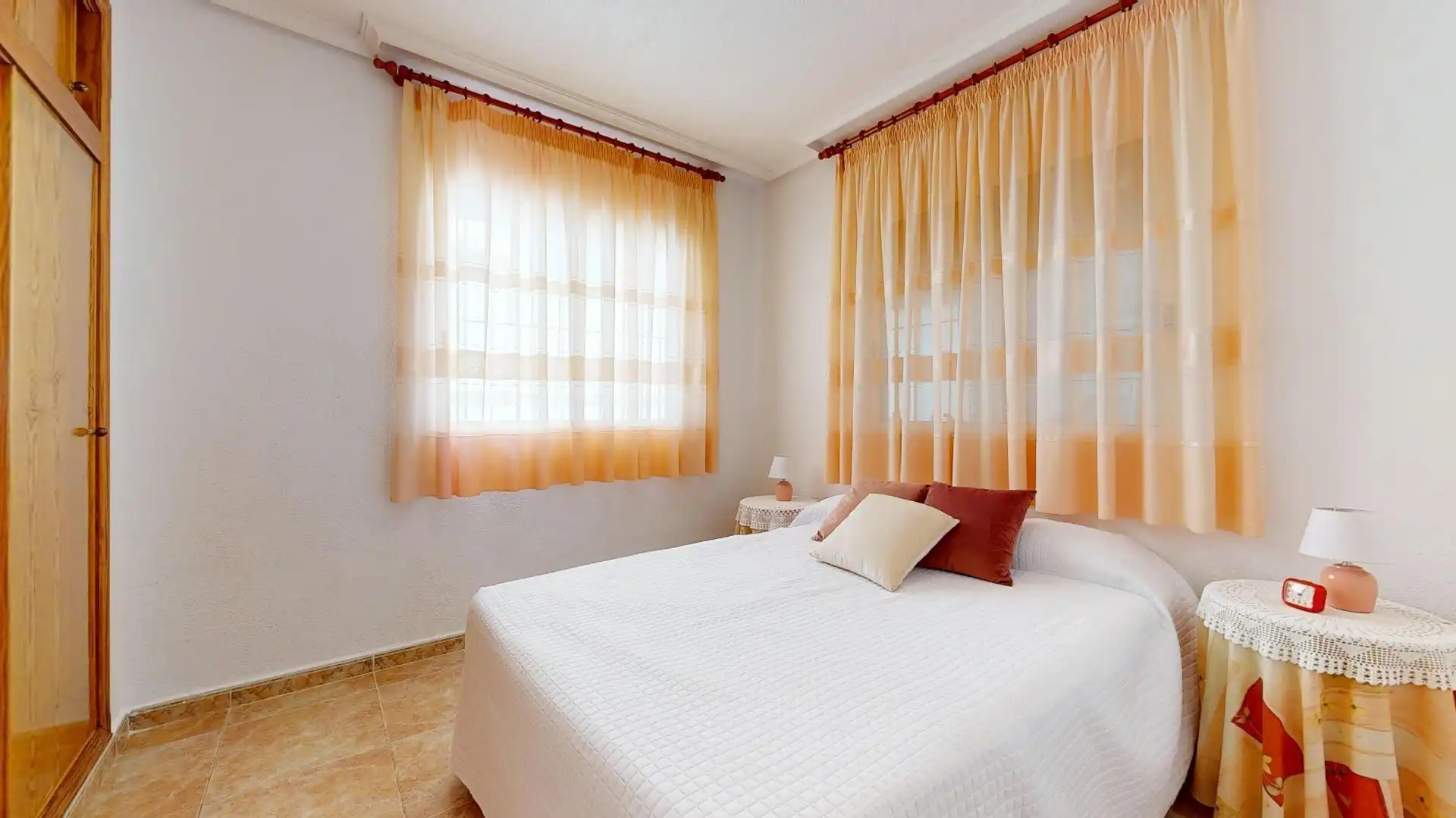 Habitación de Casa adosada en venta en Pilar de la Horadada con Aire acondicionado, Jardín privado y Terraza