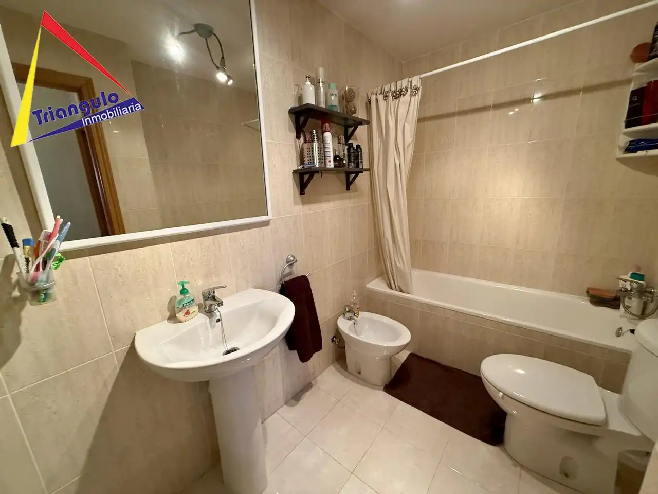 Bathroom of Flat for sale in Villacastín  with Heating and Community pool