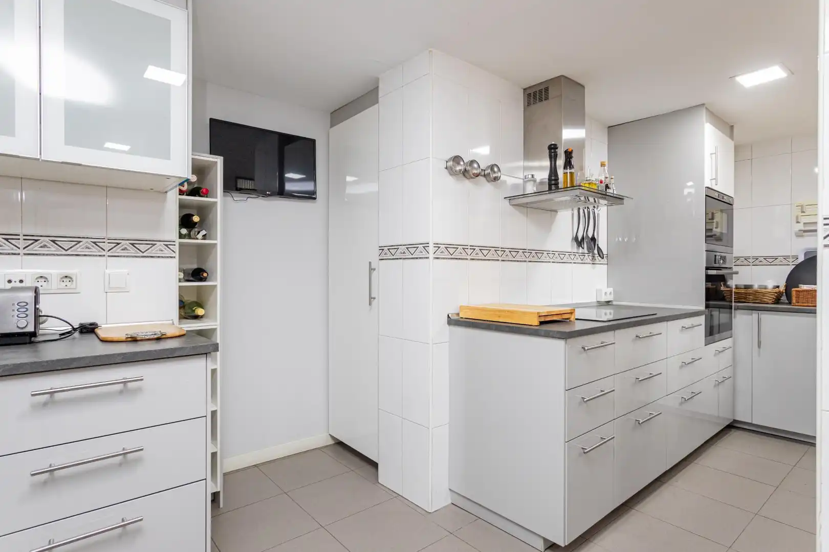 Cocina de Piso en venta en Madrid con Aire acondicionado, Calefacción y Jardín privado