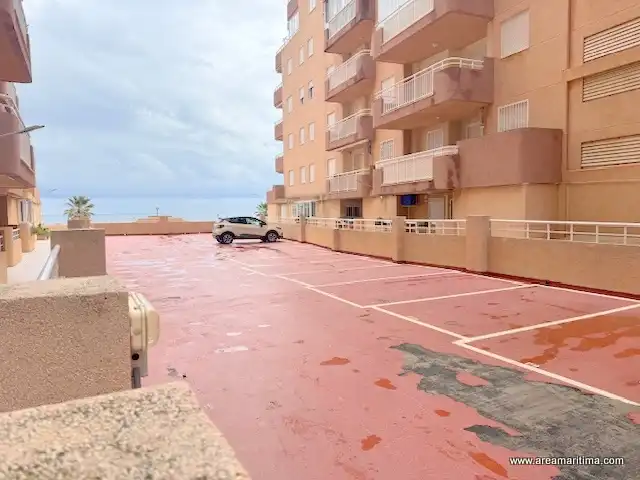 Aparcament de Pis en venda en Oropesa del Mar / Orpesa amb Aire condicionat, Terrassa i Piscina comunitària