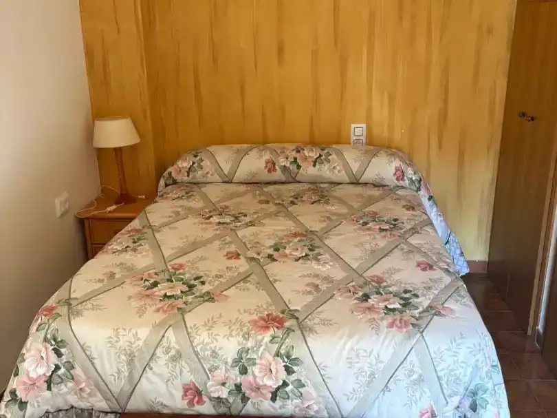 Dormitori de Casa adosada en venda en Benassal amb Moblat