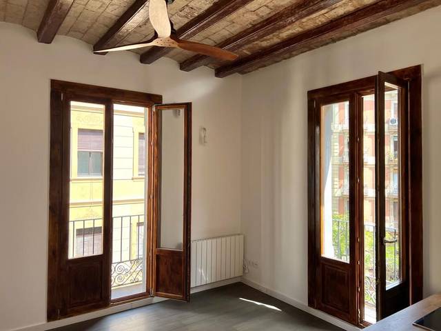 Piso en Venta en Carrer dels Magatzems en La Barceloneta