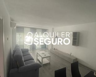 Sala d'estar de Pis de lloguer en Alcalá de Henares amb Aire condicionat