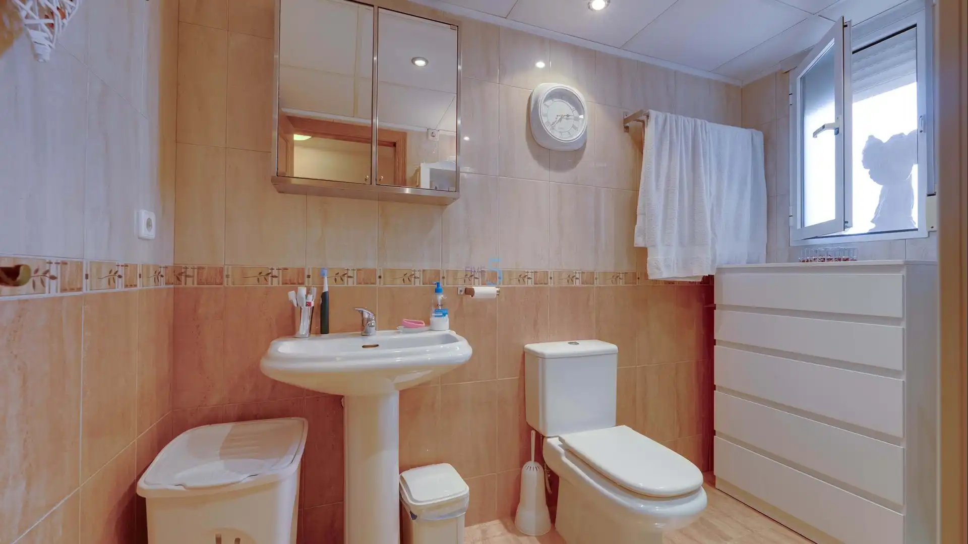 Baño de Piso en venta en Torre-Pacheco con Calefacción, Trastero y Balcón
