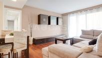 Living room of Flat for sale in L'Hospitalet de Llobregat  with Terrace and Balcony