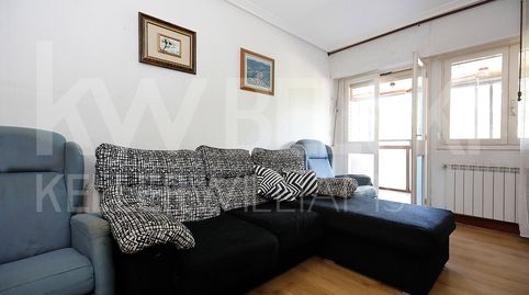 Foto 3 de Piso en venta en Lasarte-Oria, Gipuzkoa
