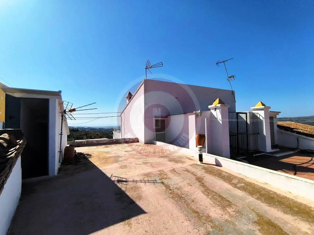 Vista exterior de Casa o xalet en venda en Vélez-Málaga amb Terrassa i Moblat