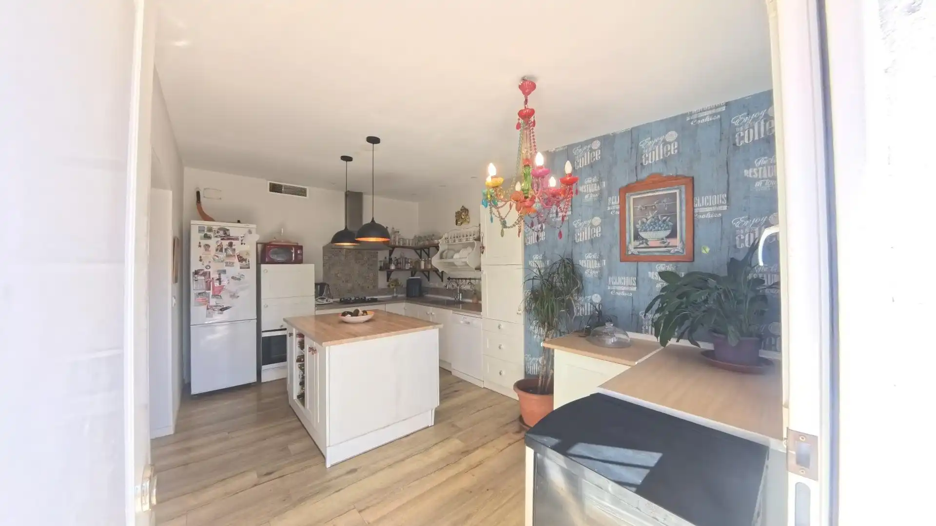 Cuina de Casa o xalet en venda en El Puerto de Santa María amb Aire condicionat, Jardí privat i Traster