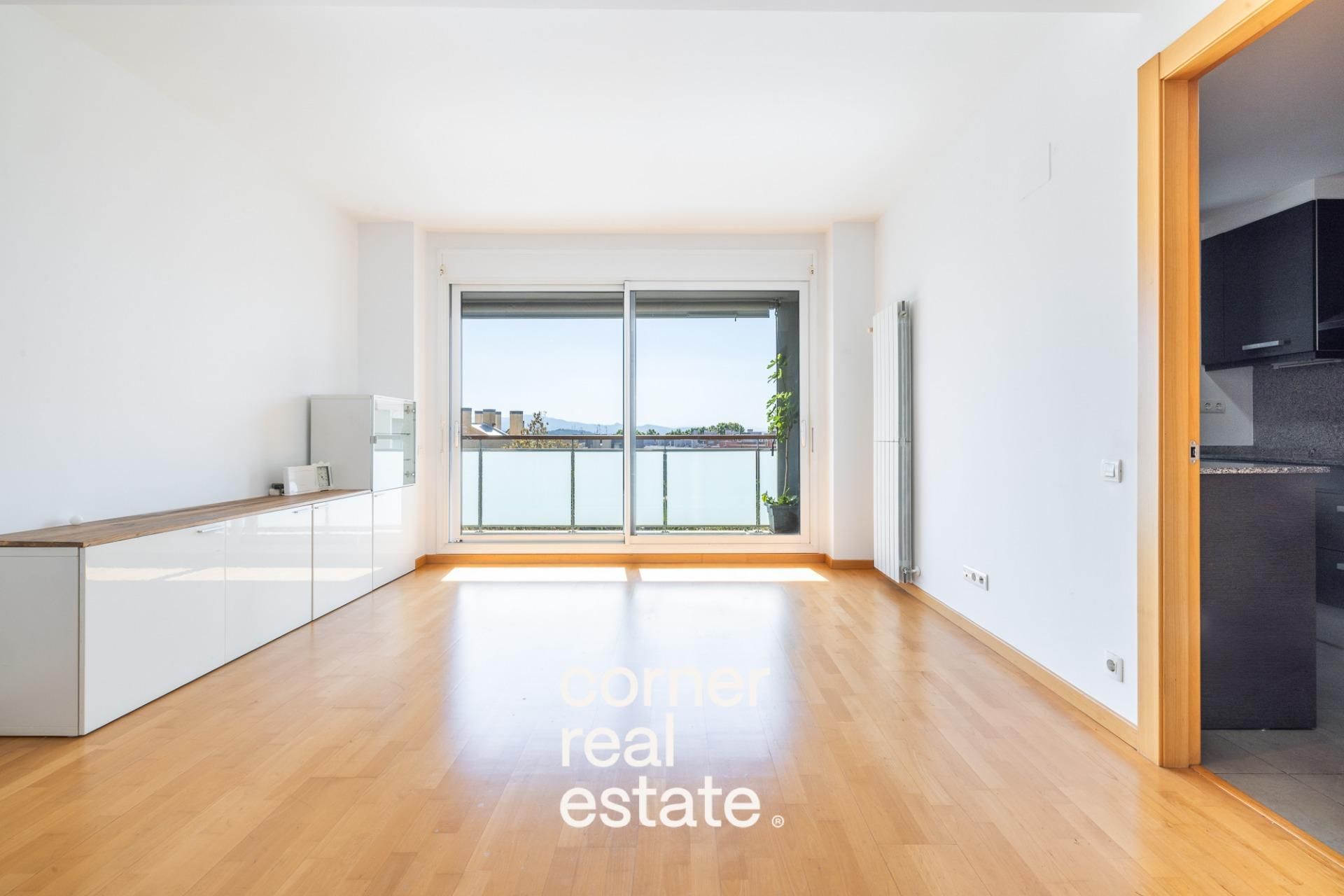 Exterior view of Flat for sale in Sant Cugat del Vallès  with Heating, Private garden and Parquet flooring