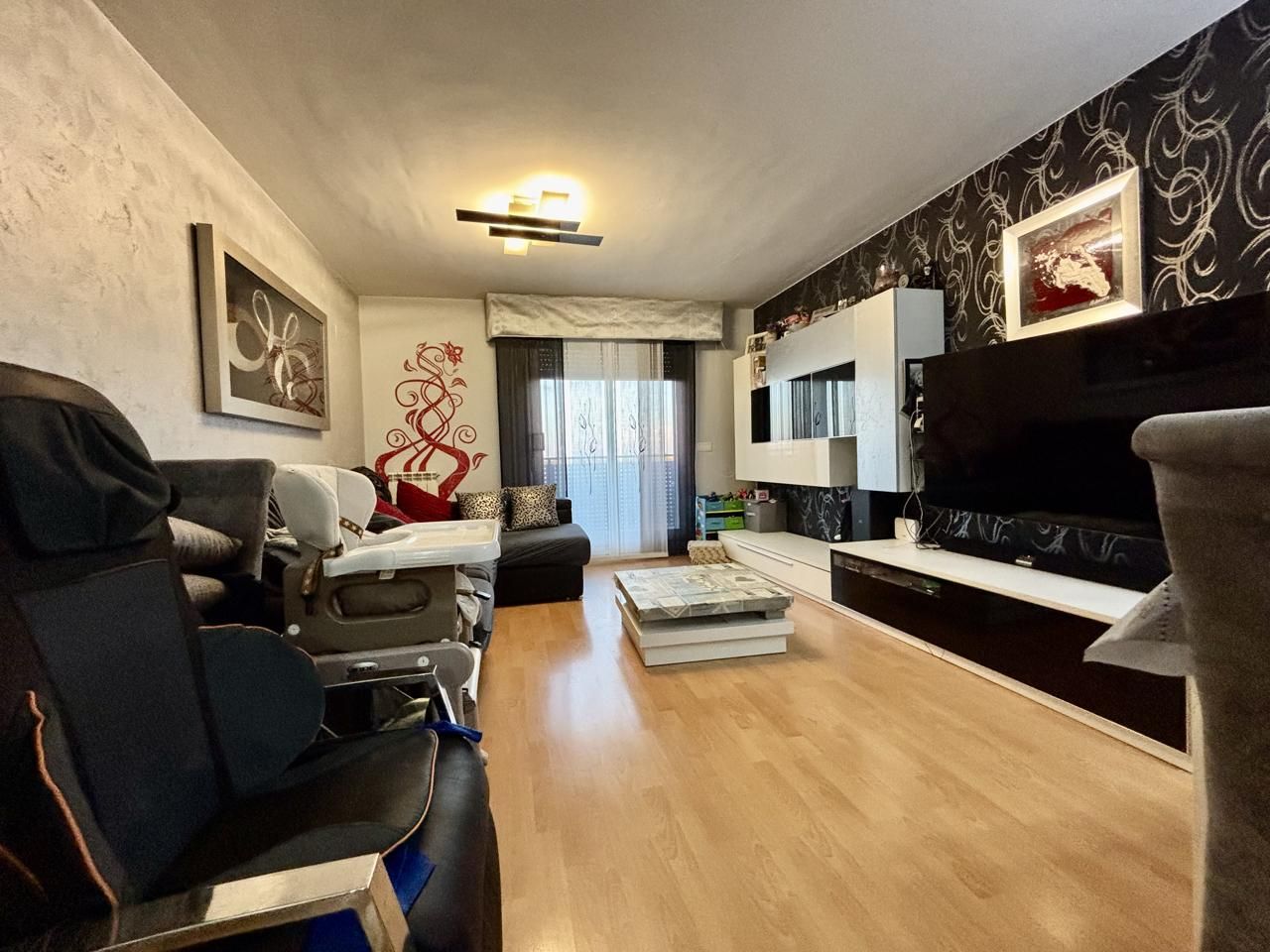 Sala d'estar de Pis en venda en  Zaragoza Capital amb Aire condicionat, Calefacció i Terrassa