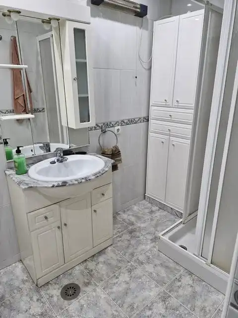 Baño de Piso de alquiler en Santiago de Compostela  con Amueblado