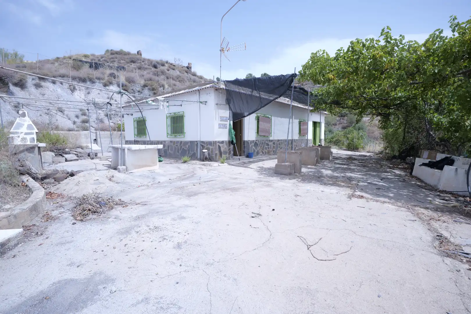 Vista exterior de Casa o xalet en venda en Nevada amb Jardí privat, Terrassa i Moblat