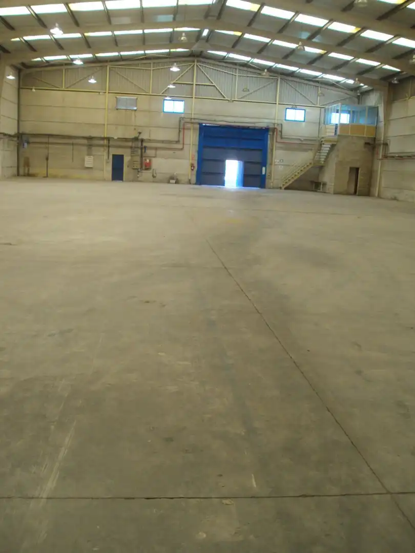 Fabrikhallen zur Miete in Alcalá de Guadaira