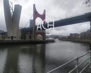 Vista exterior de Pis en venda en Bilbao 