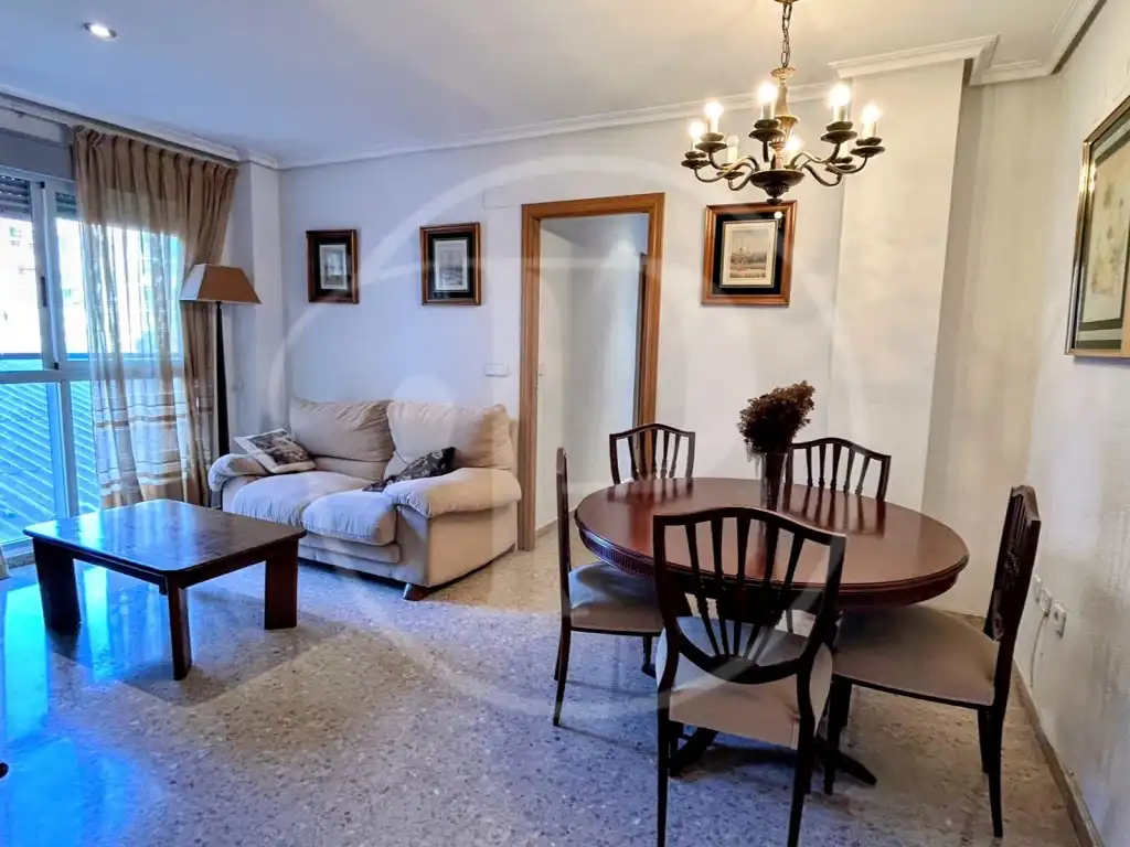 Apartamento en venta en Calle Navarro Cabanes