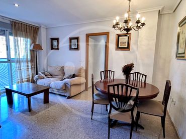 Apartamento en venta en Calle Navarro Cabanes