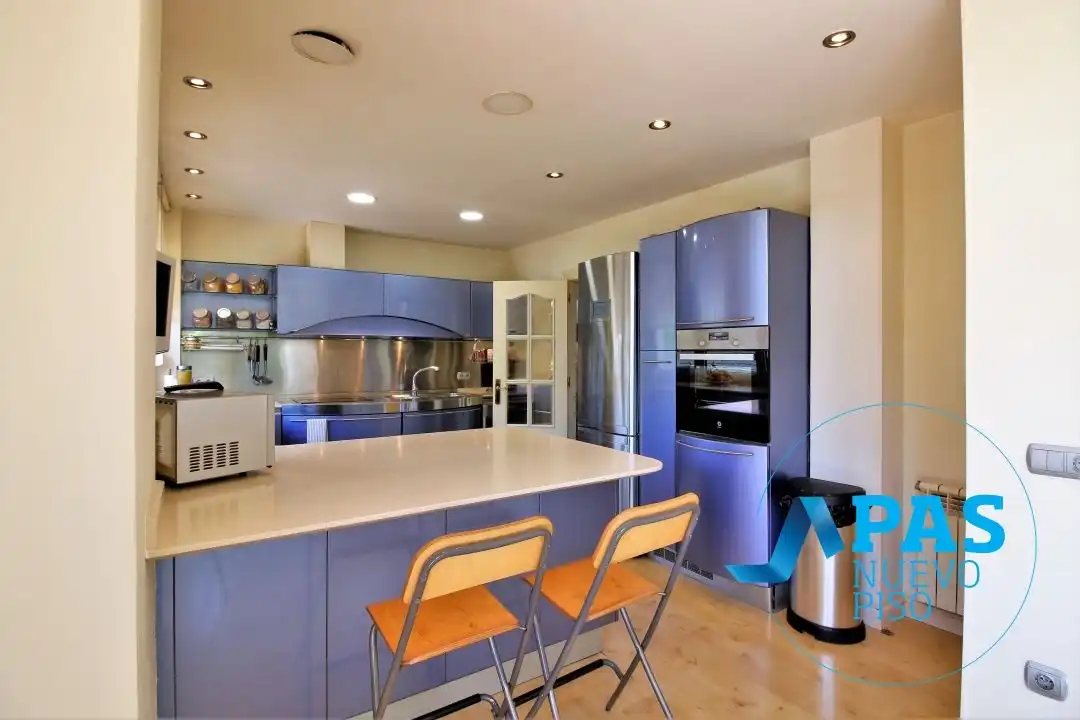 Kitchen of Houses for sale in Santander  with Heating, Private garden and Terrace