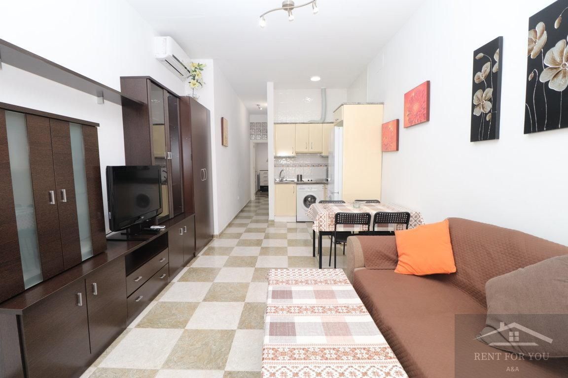 Sala d'estar de Planta baixa en venda en Fuengirola amb Aire condicionat i Moblat