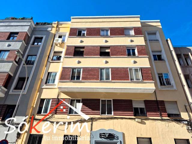 Piso en Venta en Calle de Juan Montalvo en Ciudad Universitaria