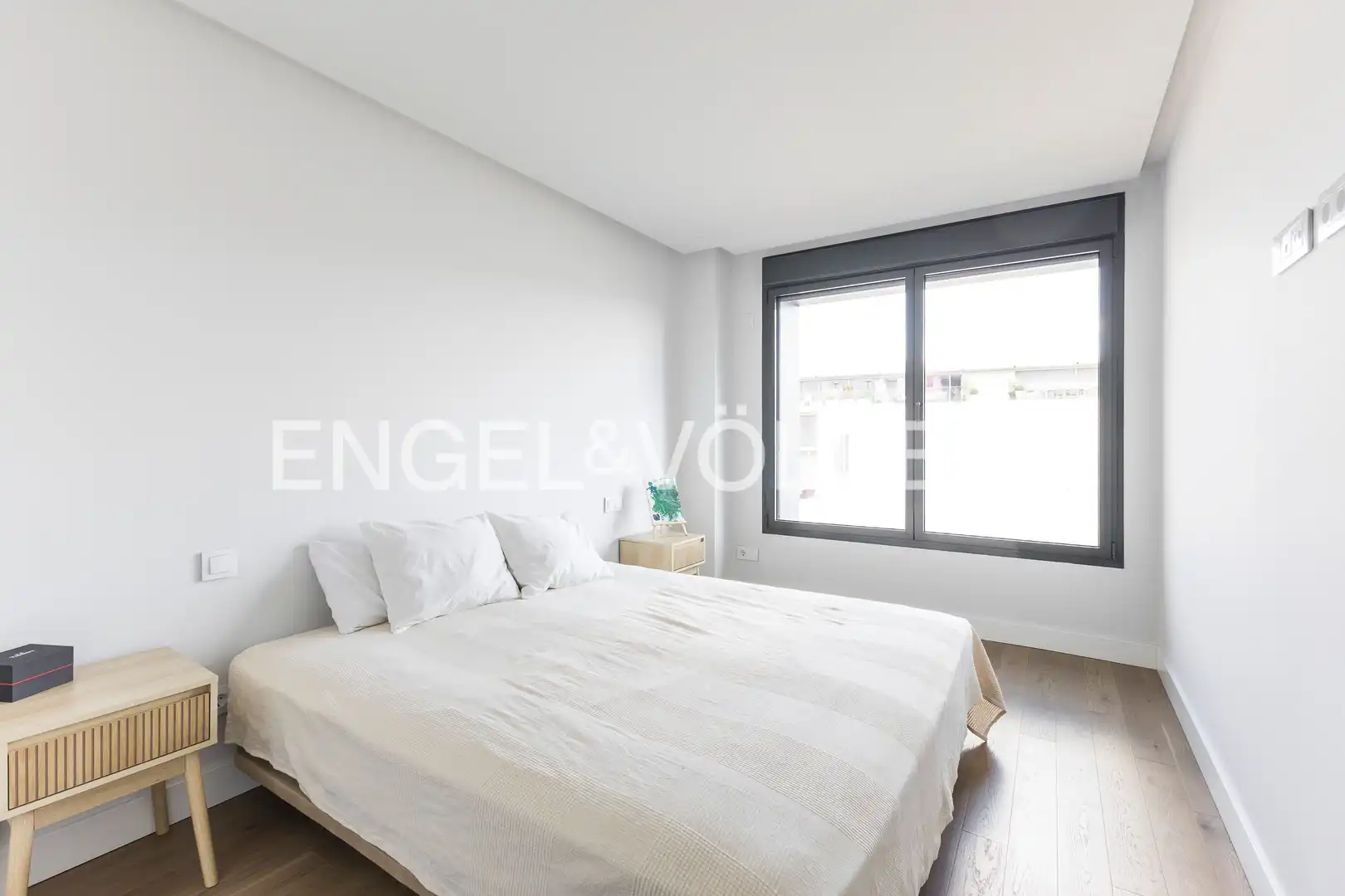 Habitación de Dúplex en venta en Madrid con Calefacción, Jardín privado y Terraza