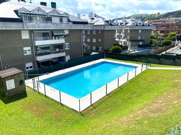 Àtic amb piscina en venda a Calle los Templarios