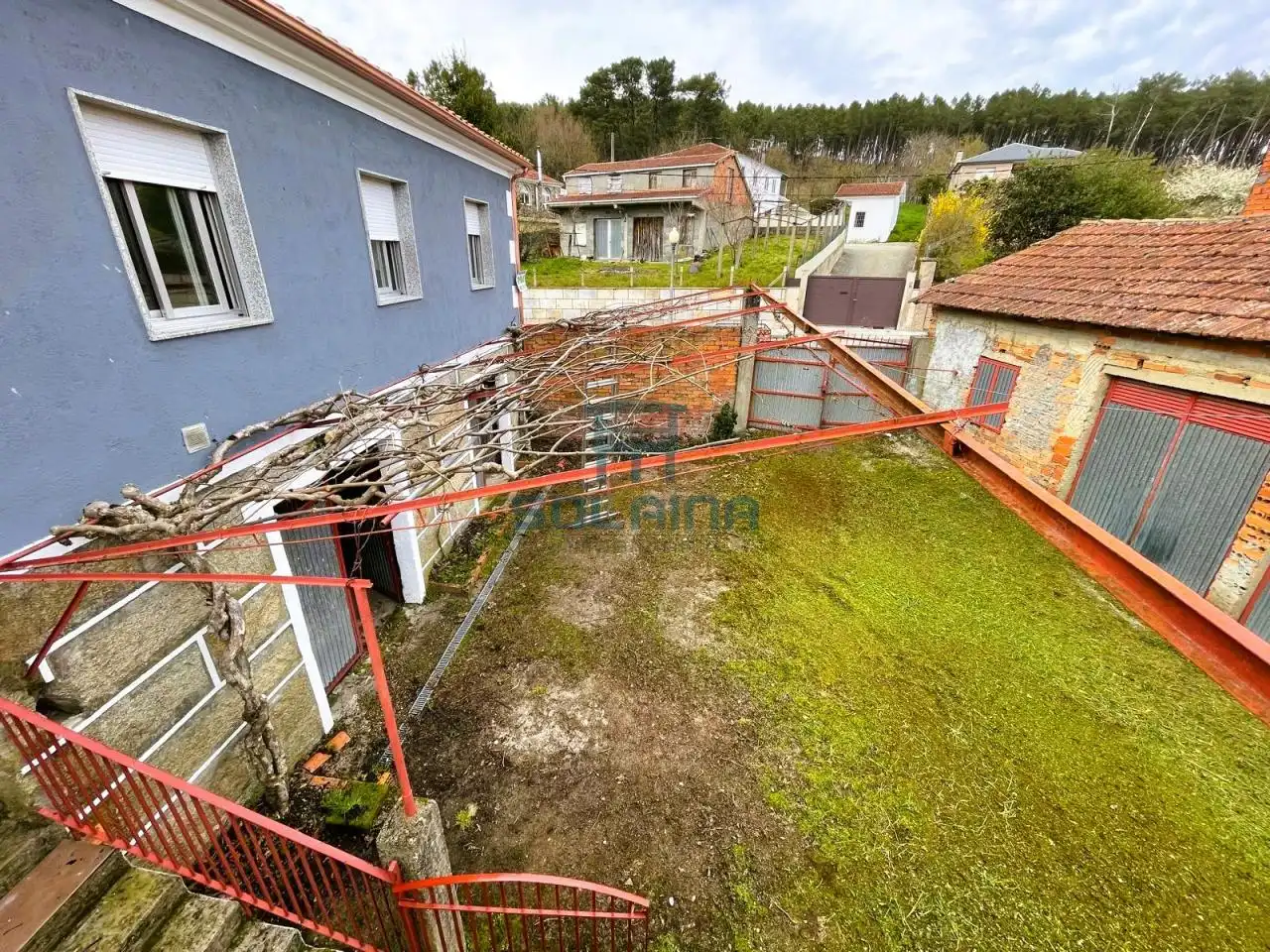 Houses for sale in Cartelle  with Private garden