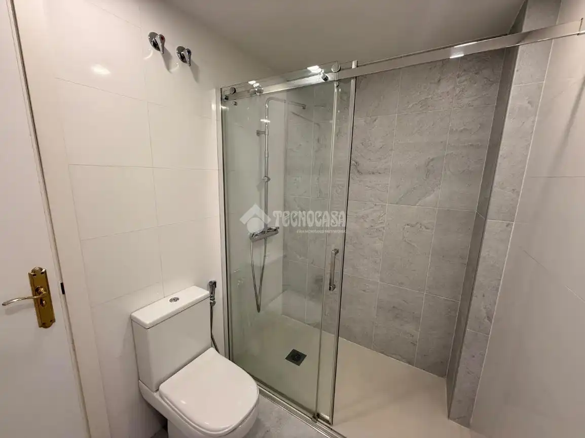 Piso con ascensor en venta en Parque Oeste - Fuente Cisneros, imagen 32