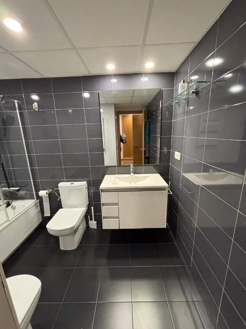 Baño de Piso de alquiler en Carlet con Aire acondicionado, Calefacción y Trastero