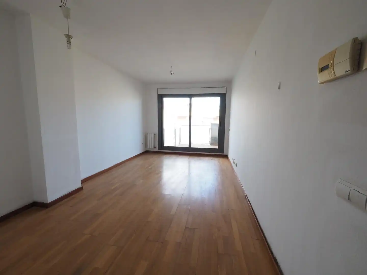 Habitación de Dúplex en venta en Vilafranca del Penedès con Calefacción, Parquet y Terraza