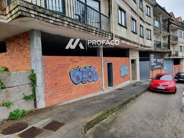 Locale commerciale in affitto a Alcalde Jose Costa Diaz