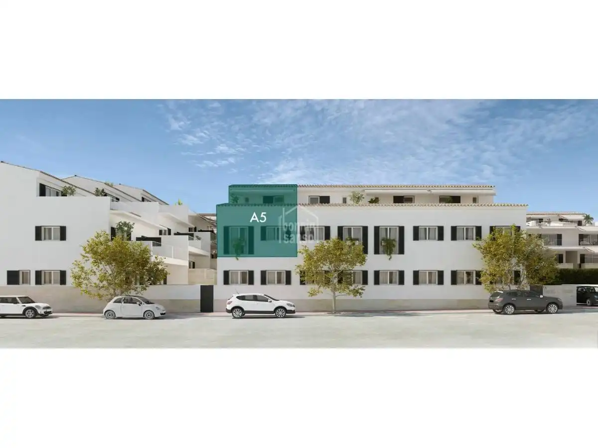 Vista exterior de Apartament en venda en Es Mercadal amb Jardí privat, Terrassa i Piscina