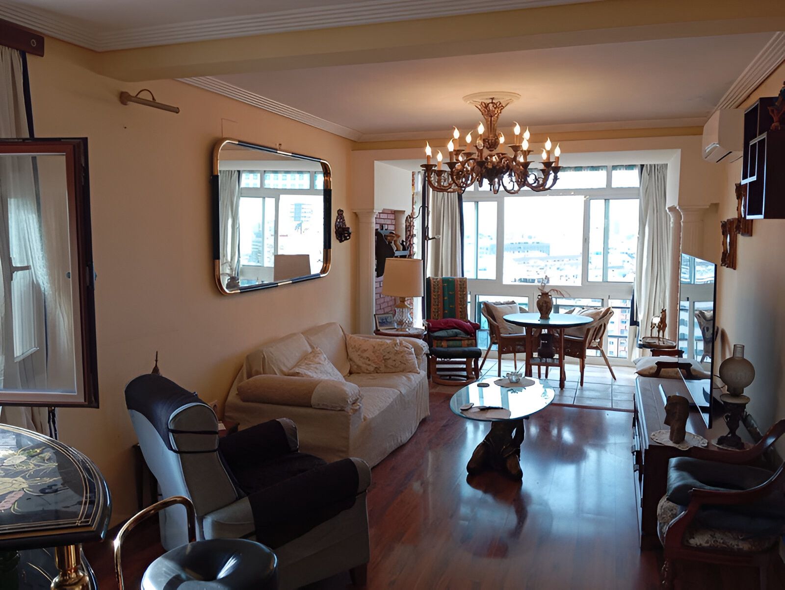 Sala d'estar de Apartament en venda en Málaga Capital amb Aire condicionat, Terrassa i Moblat